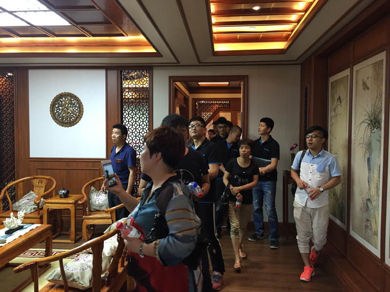 MK手机网页版登录入口集成墙面