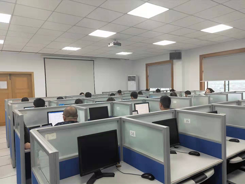 MK手机网页版登录入口商学院培训.jpg MK手机网页版登录入口集成墙面.jpg