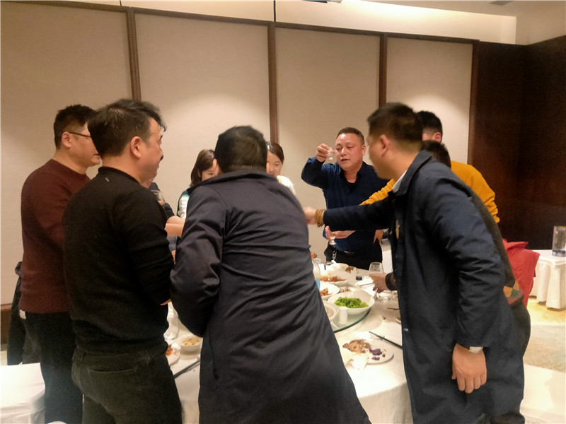 MK手机网页版登录入口集成墙面